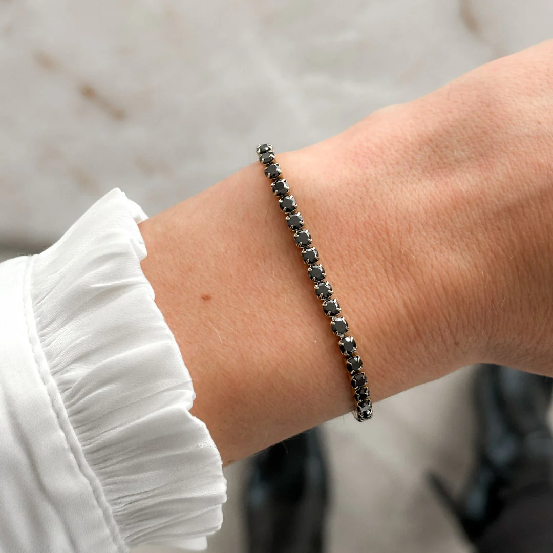Ava Gold Black Bracelet - Image 4